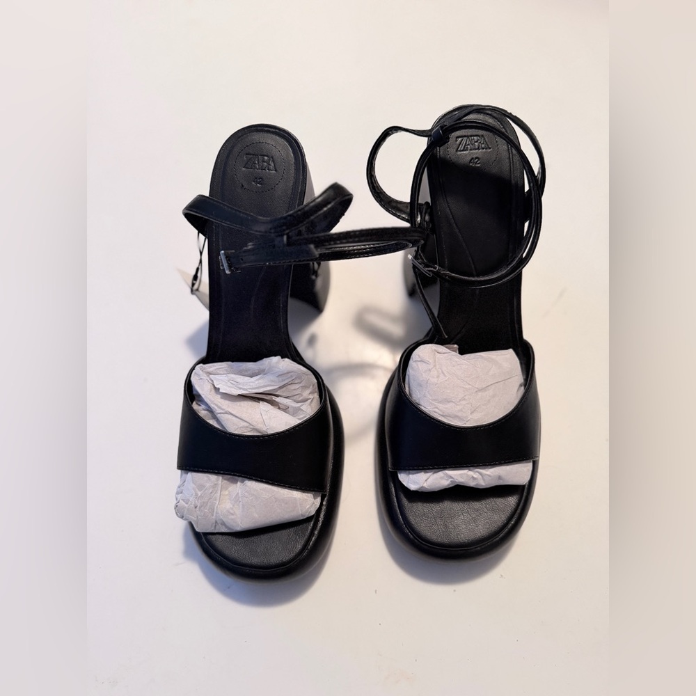Zara Women's Elegant Black Heels